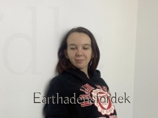 Earthadensfordek